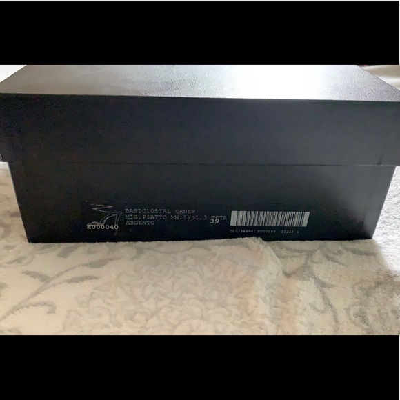 Giuseppe Zanotti silver strap sandal - Picture 10 of 10